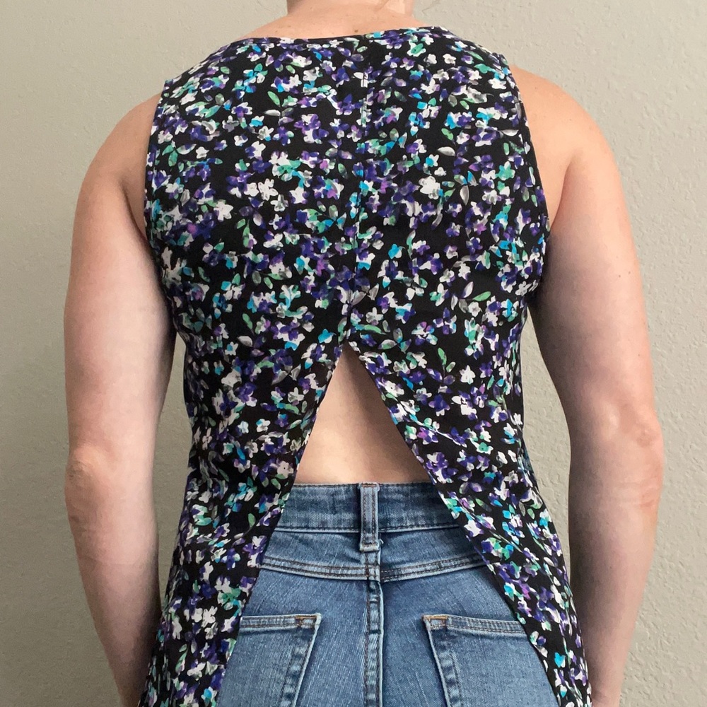 Express Floral Sleeveless Flowy Cutout Back Summer Top X-Small